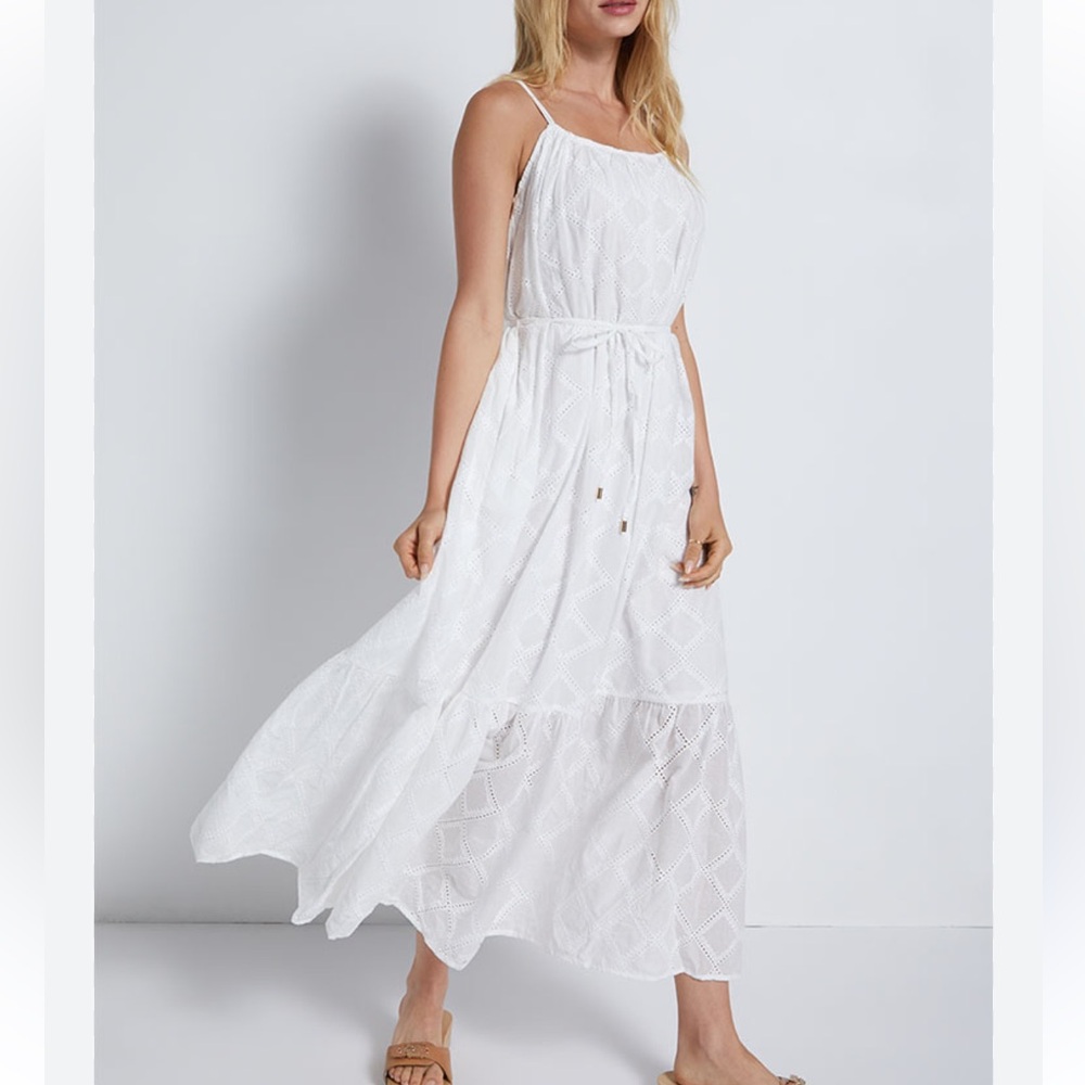 MINKPINK NWT Size Medium the Estella white‎ eyelet belted Tiered Maxi dress